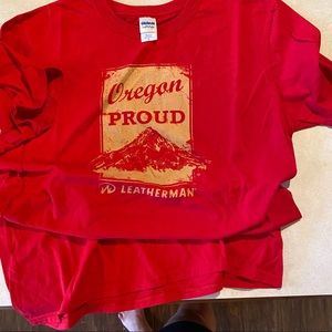 Oregon Proud leatherman logo t-shirt